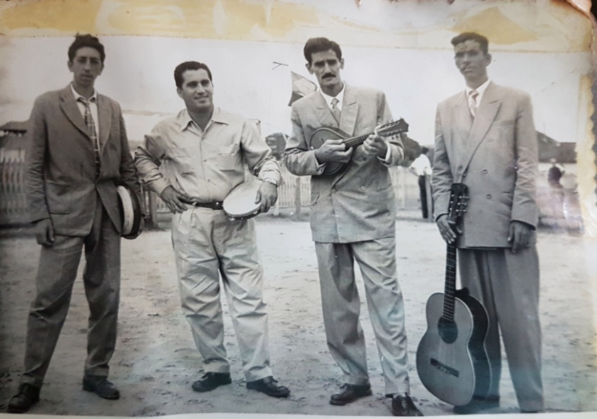 Foto de Seu Jorge e músicos